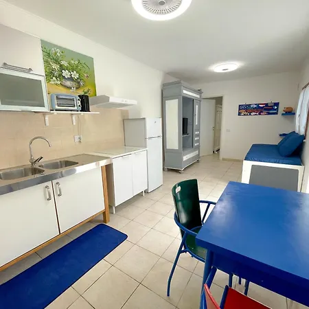Marechiara - Independent Ground-floor Unit In With Private Patio, Just 50 M From The Sea And Steps From The Train Station * Nettuno